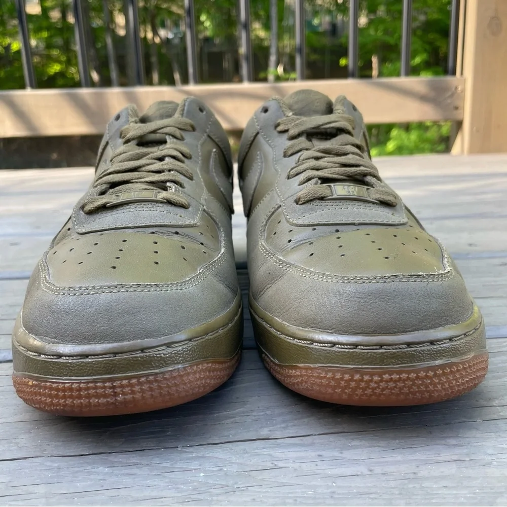 Nike Air Force AF1 82 Iguana low top shoes size 10